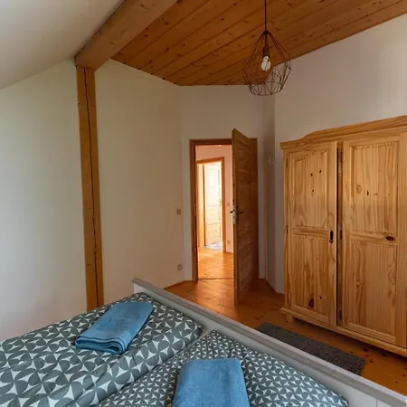 Moderni Sumavska Roubenka S Vyhledem Na Boubin Villa Vimperk Exterior photo